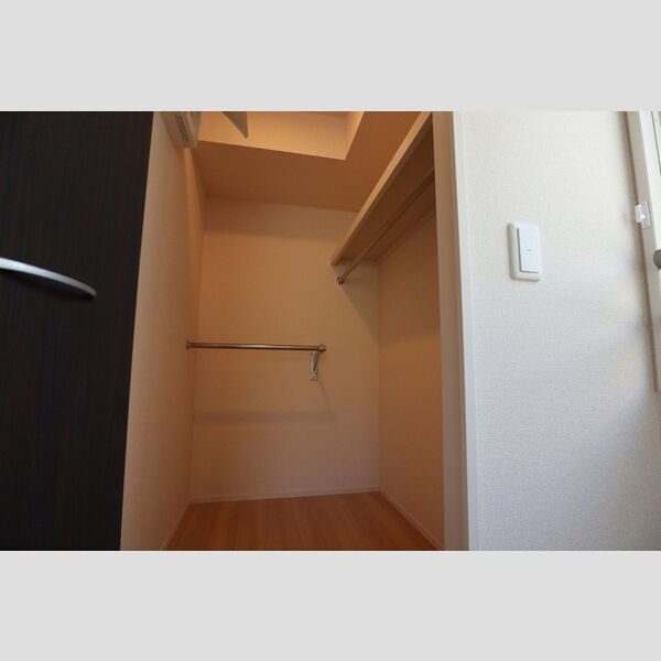 収納 (ウォークインクローゼット)