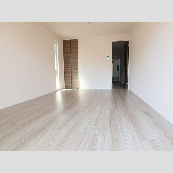 その他 (居室(別角度))