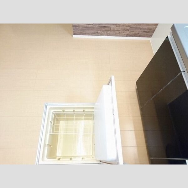 収納 (床下収納)