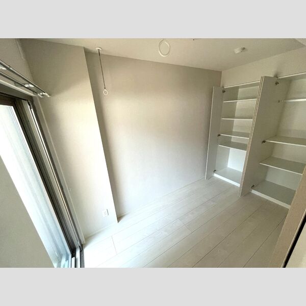 その他 (洋室3.7帖)