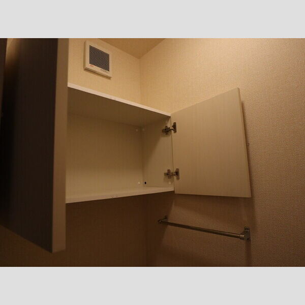 トイレ (トイレ収納)
