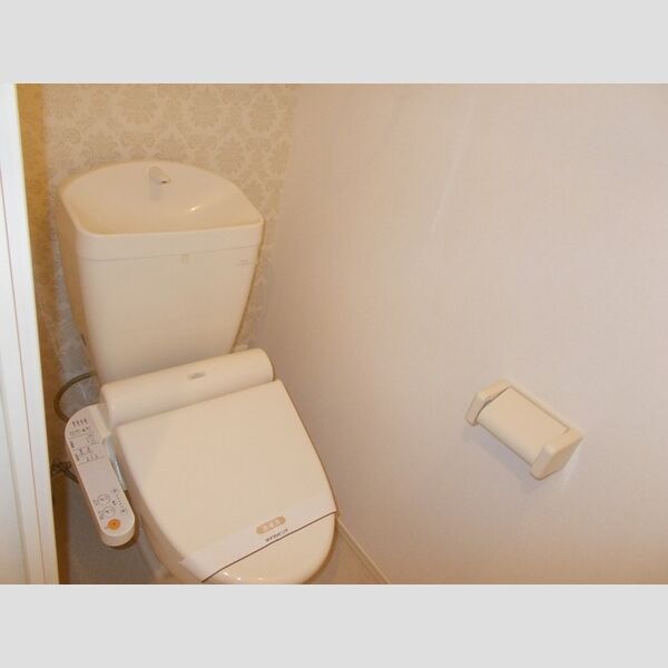 トイレ (温水洗浄暖房便座付トイレ)