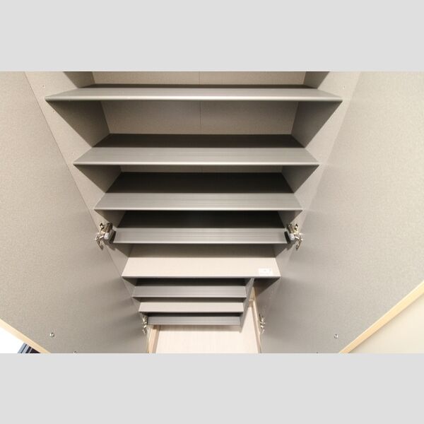 玄関 (シューズボックス)