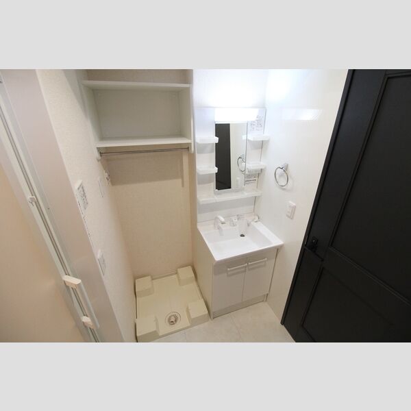 洗面所 (独立洗面台)