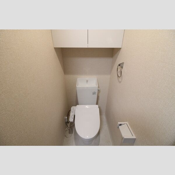 トイレ (温水洗浄便座)