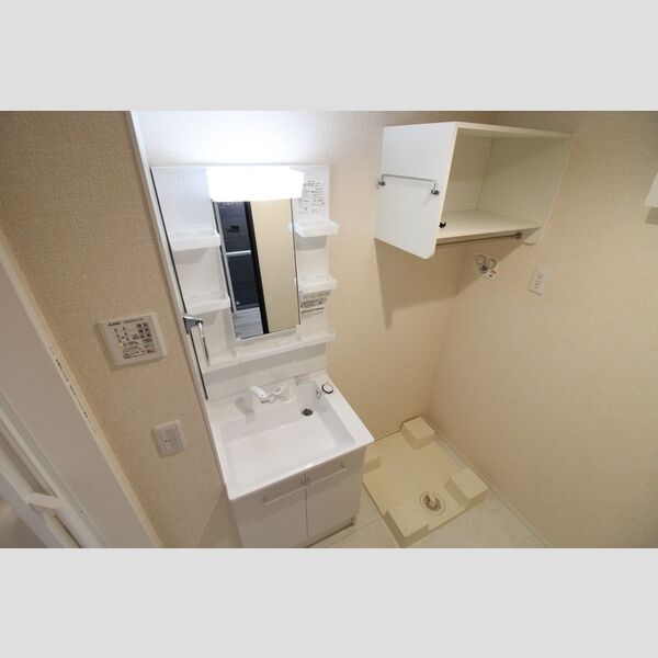 洗面所 (独立洗面台)