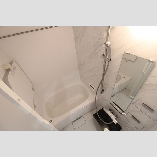 バス (浴室乾燥機・追い炊き機能付き風呂)