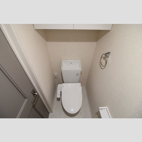 トイレ (温水洗浄便座)