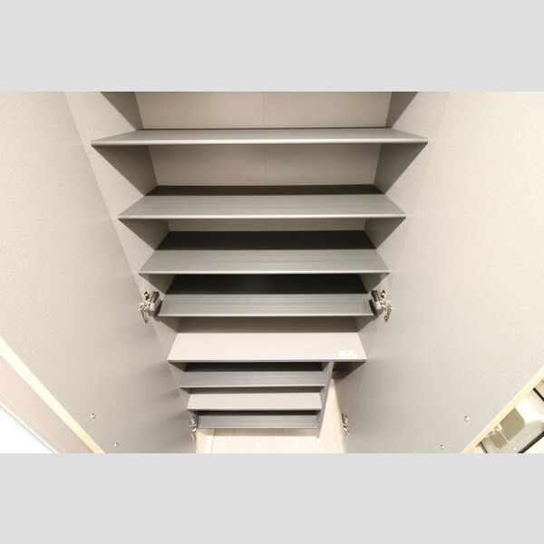 玄関 (シューズボックス)