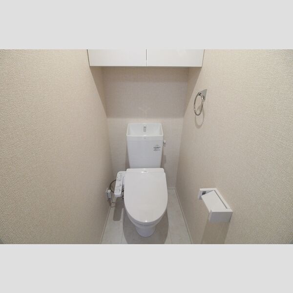 トイレ (温水洗浄便座)