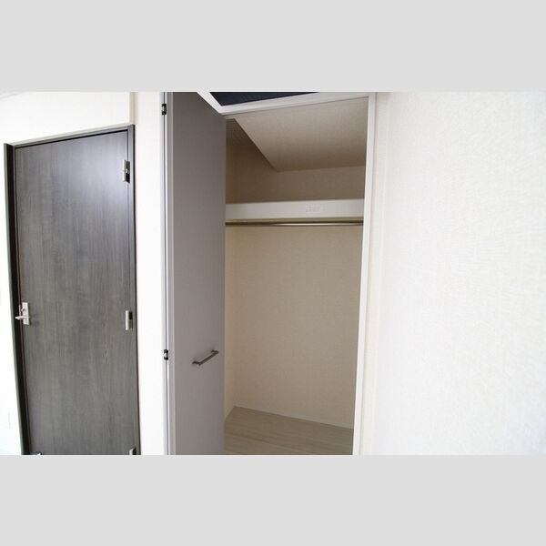 収納 (洋室クローゼット)