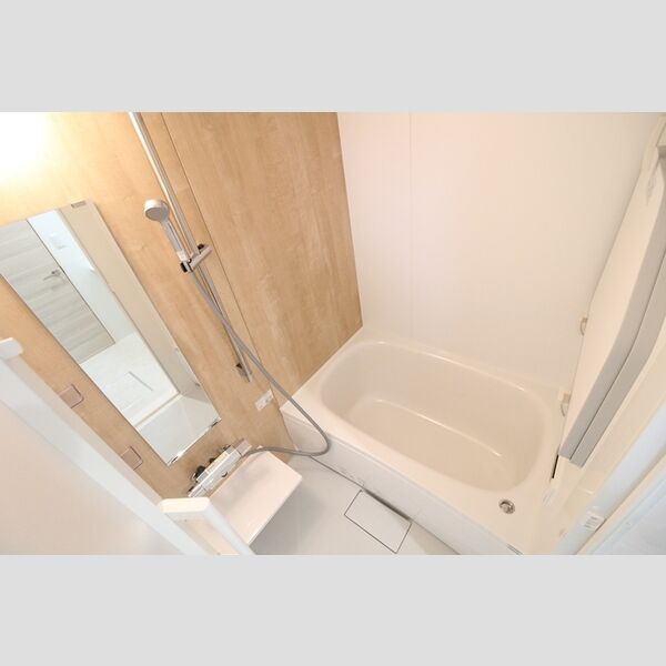 バス (浴室乾燥機・追い炊き機能付き風呂)