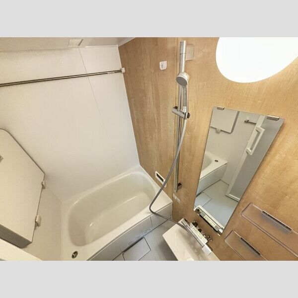 バス (浴室乾燥機・追い炊き機能付き風呂)