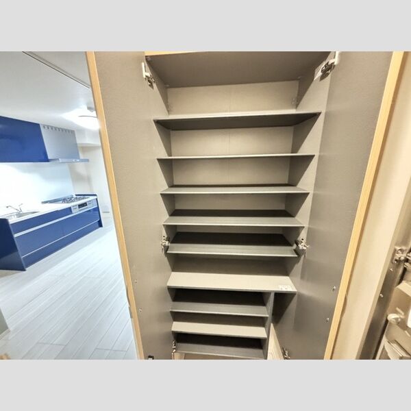 玄関 (シューズボックス)