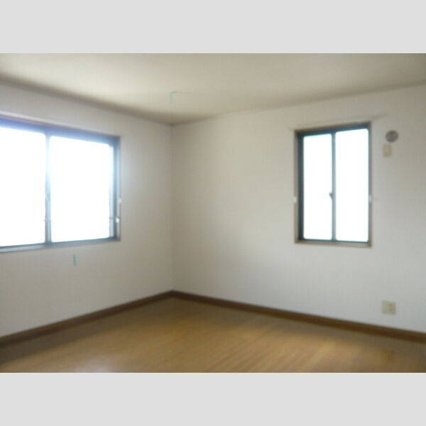 その他 (洋室8帖)