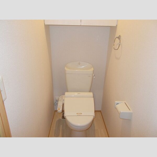 トイレ (温水洗浄暖房便座付トイレ)