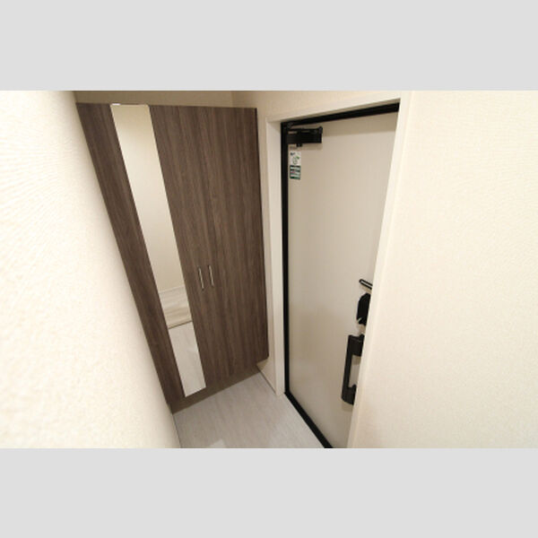 玄関 (玄関)