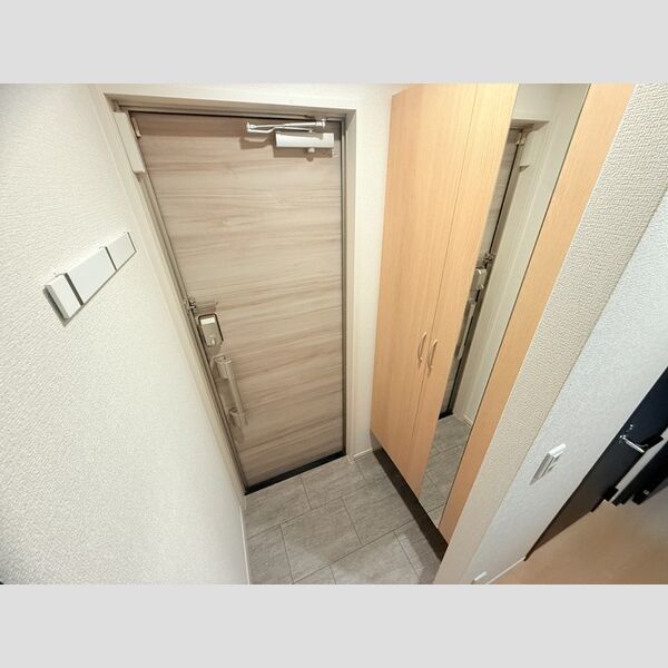 玄関 (玄関)