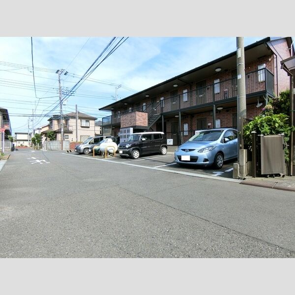 現地周辺 (駐車場)