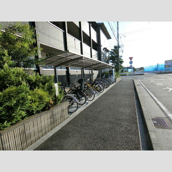 駐車場 (駐輪場)