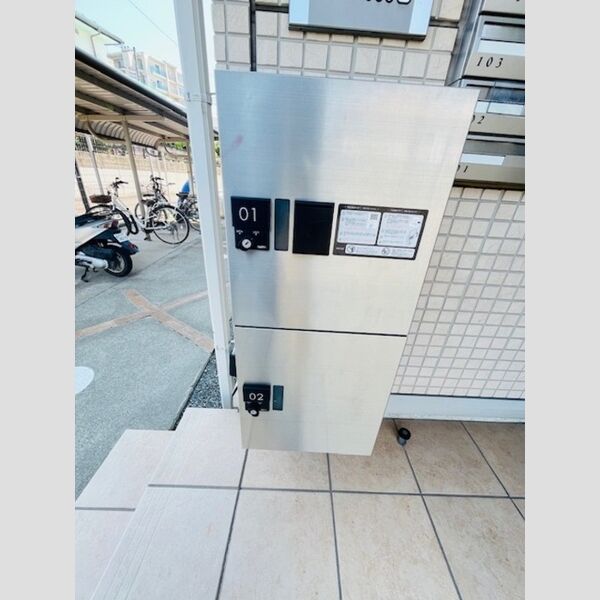 現地周辺 (宅配ボックス)