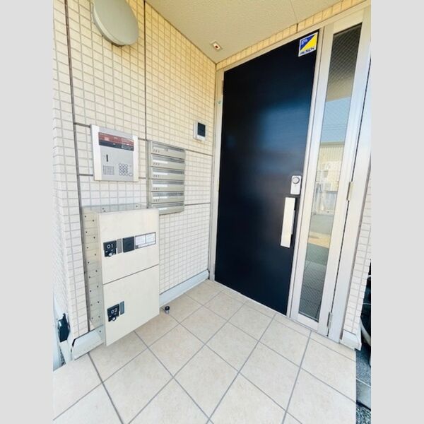 エントランス (エントランス)