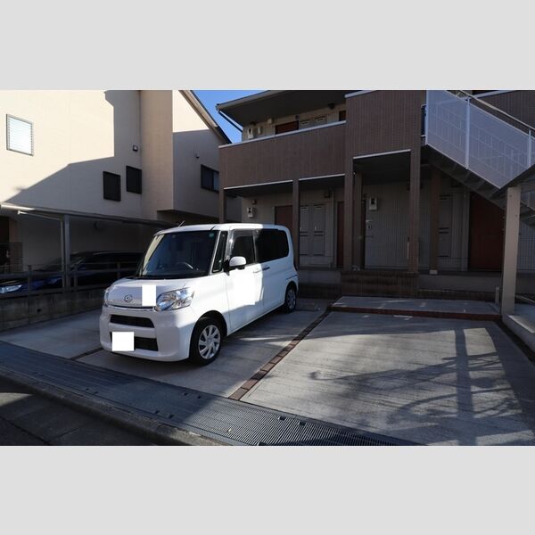 駐車場 (駐車場)