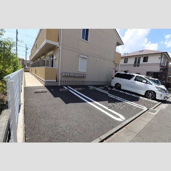 駐車場 (駐車場)