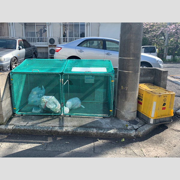 現地周辺 (ゴミ置場)