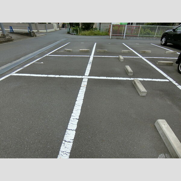 駐車場 (駐車場)