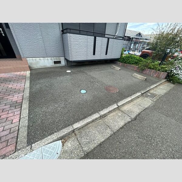 駐車場 (駐車場)