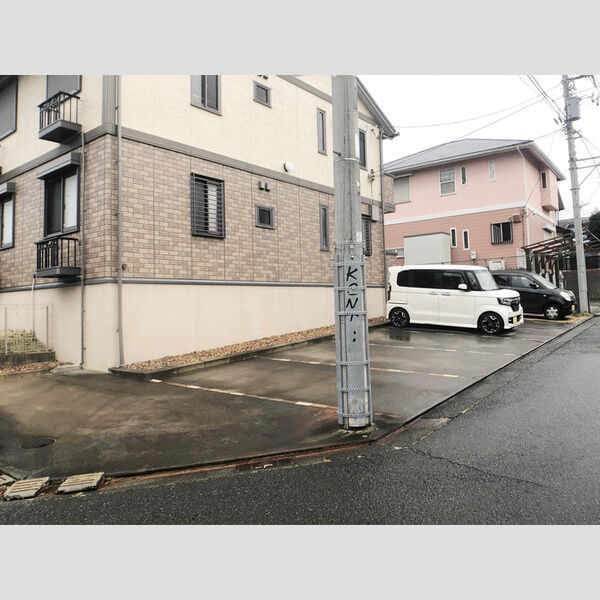 駐車場 (敷地内駐車場)