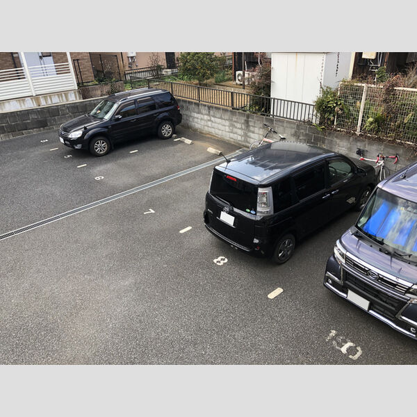駐車場 (駐車場)