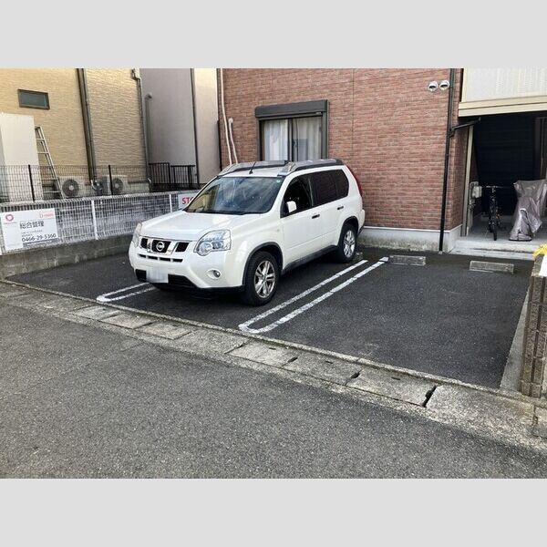 駐車場 (駐車場)