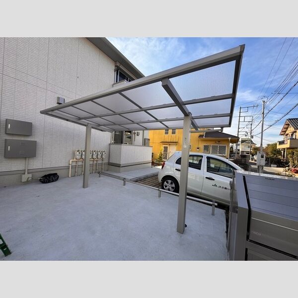 現地周辺 (駐輪場)