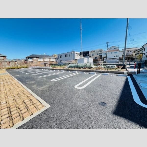 駐車場 (駐車場)