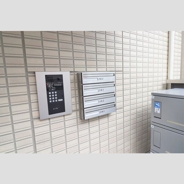 エントランス (エントランス)