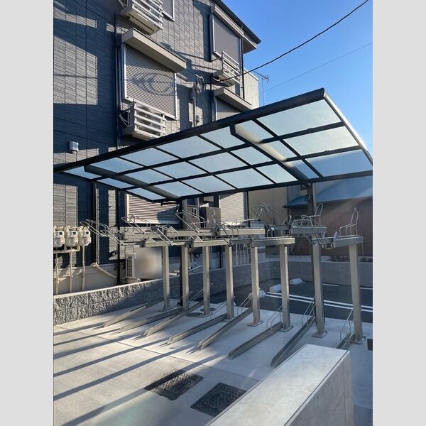 現地周辺 (駐輪場)