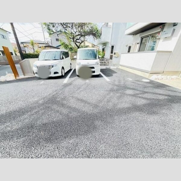 駐車場 (駐車場)