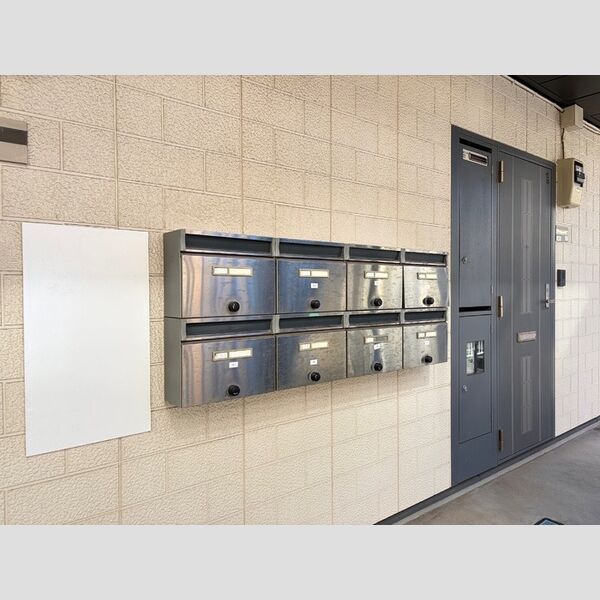 現地周辺 (郵便ポスト)