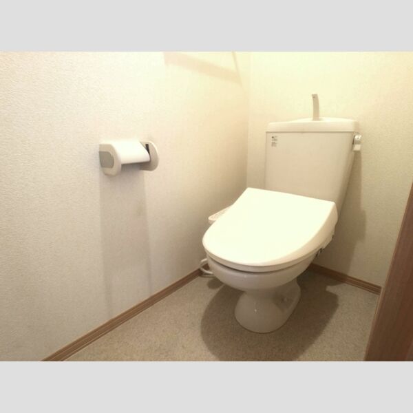 トイレ (トイレ)