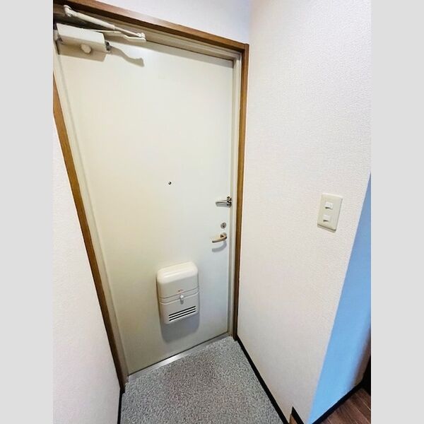 玄関 (玄関)