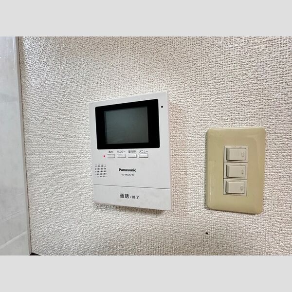 その他設備 (モニター付きインターホン)