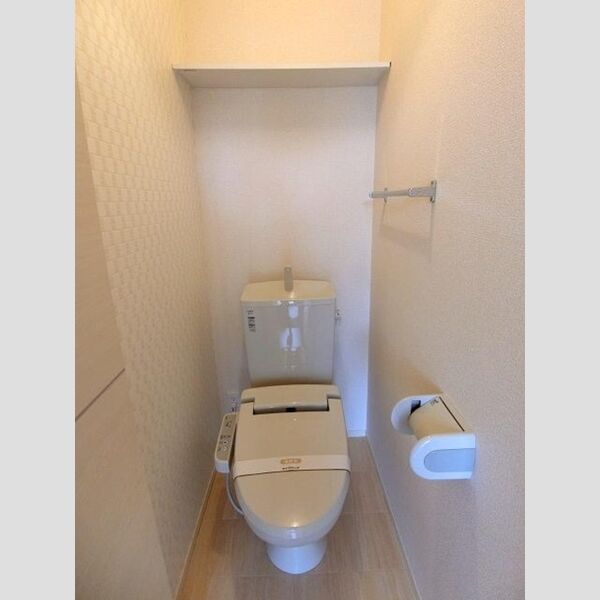 トイレ (温水洗浄暖房便座)