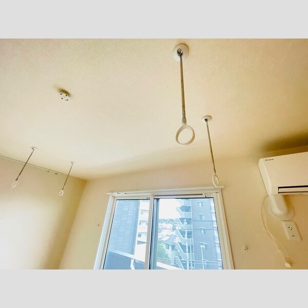 その他 (室内物干し)