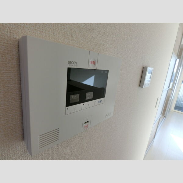 その他設備 (セキュリティー)