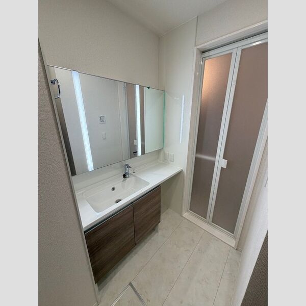 洗面所 (洗面室)