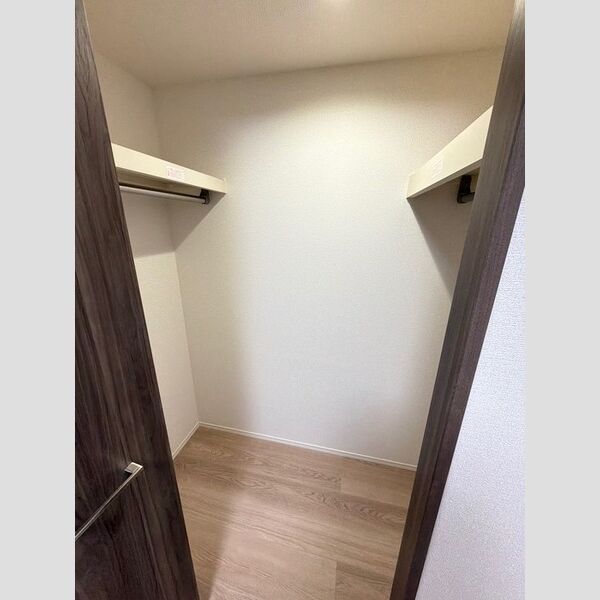 収納 (ウォークインクローゼット)