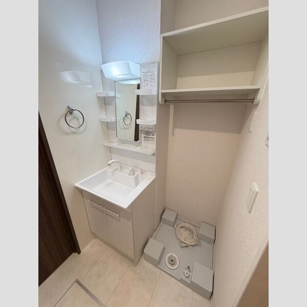 洗面所 (洗面室)