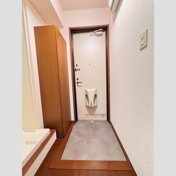 玄関 (玄関)